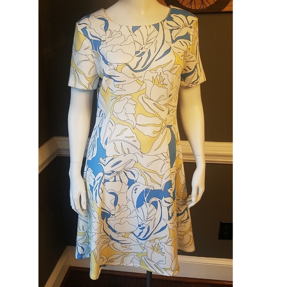 Grace elements short sleeved dress